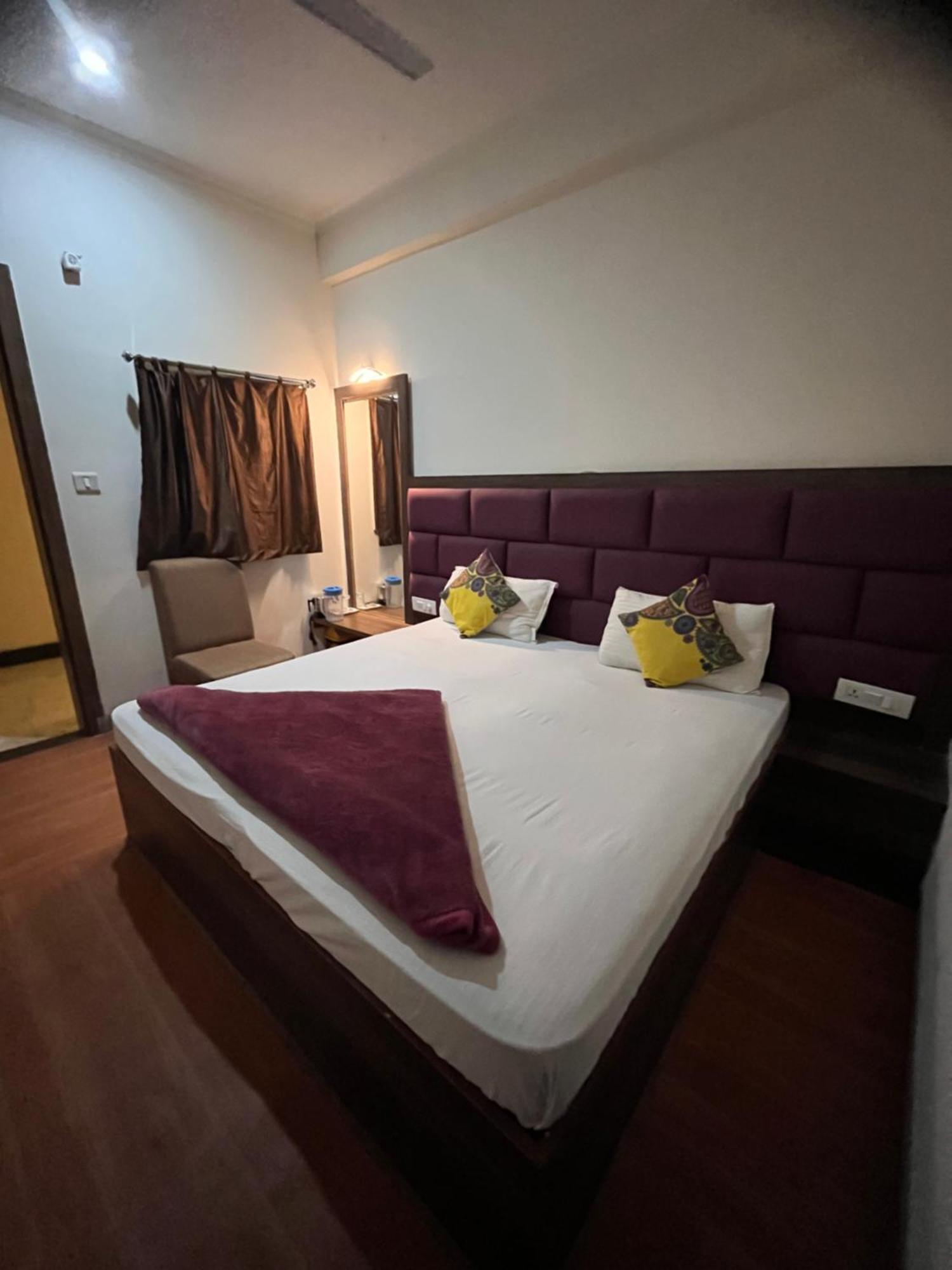 Hot - House Of Travellers Taj View Hostel Agra  Exterior photo